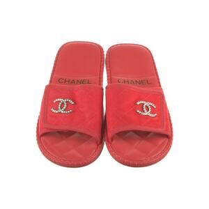 ❤️Chanel Interlocking CC Logo Velvet Slides❤️
